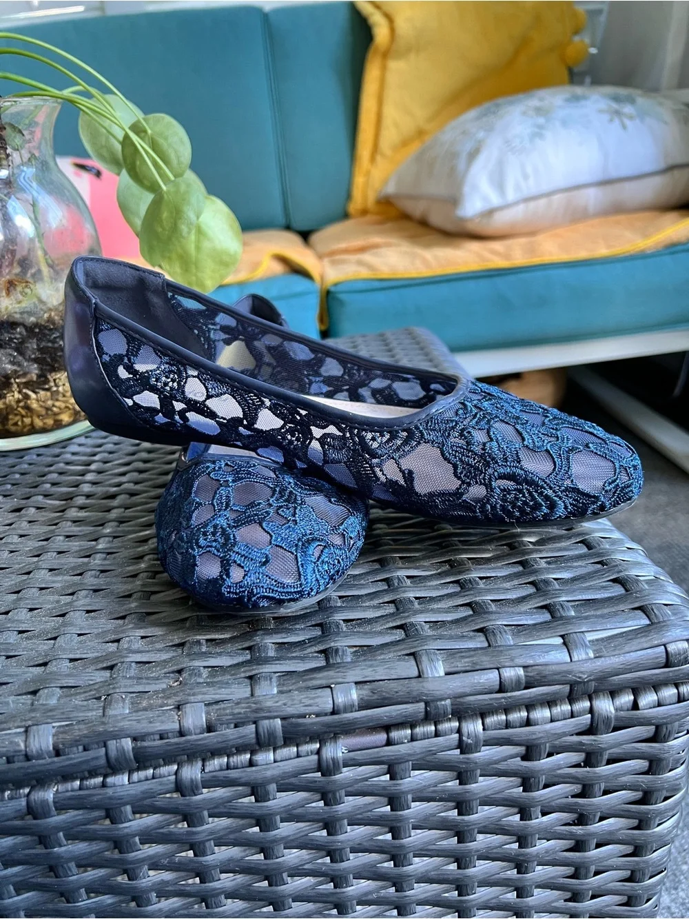 Greatonu size 8.5 women’s navy blue lace ballet flats.